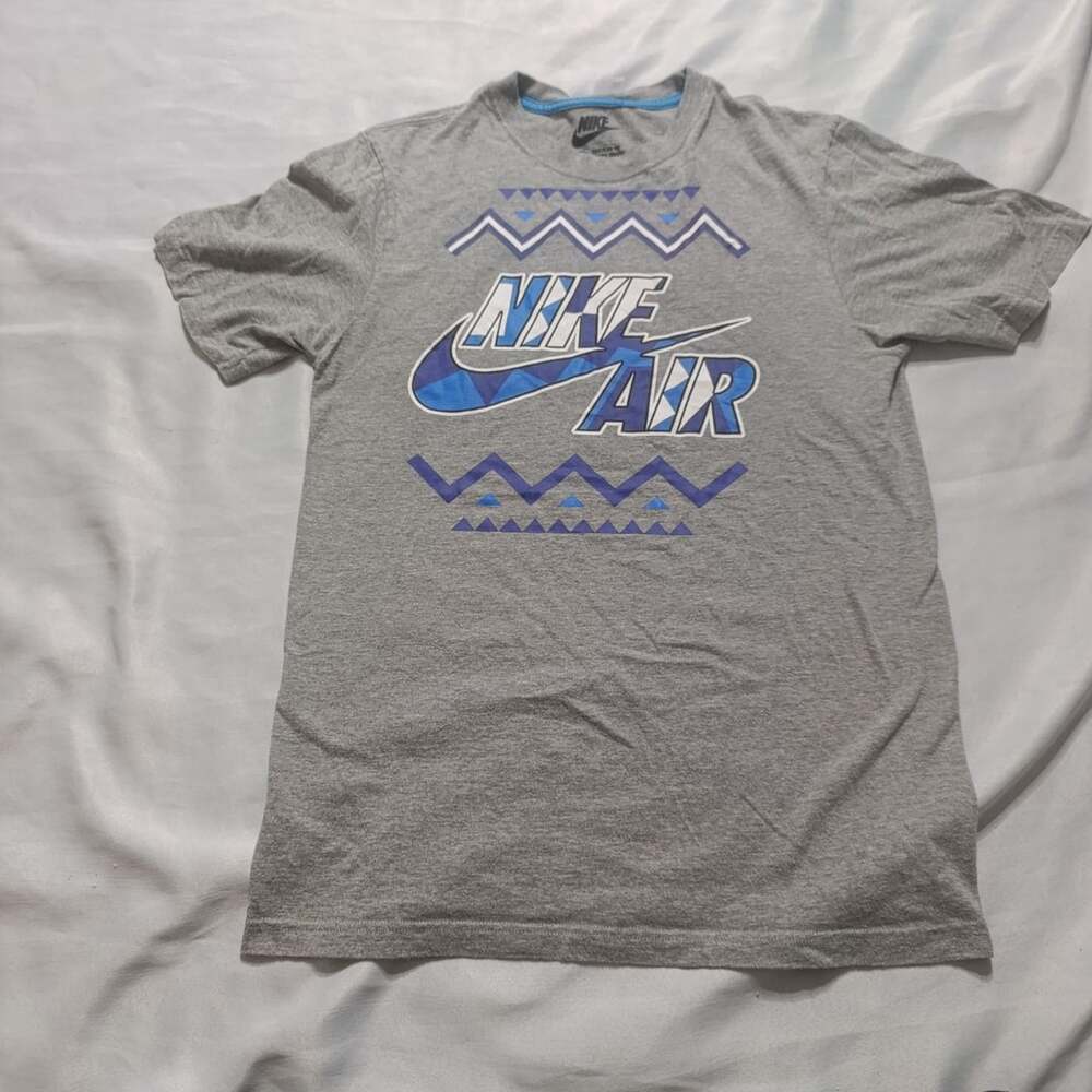 Nike Air T-Shirt Size S Gray Graphic Tee